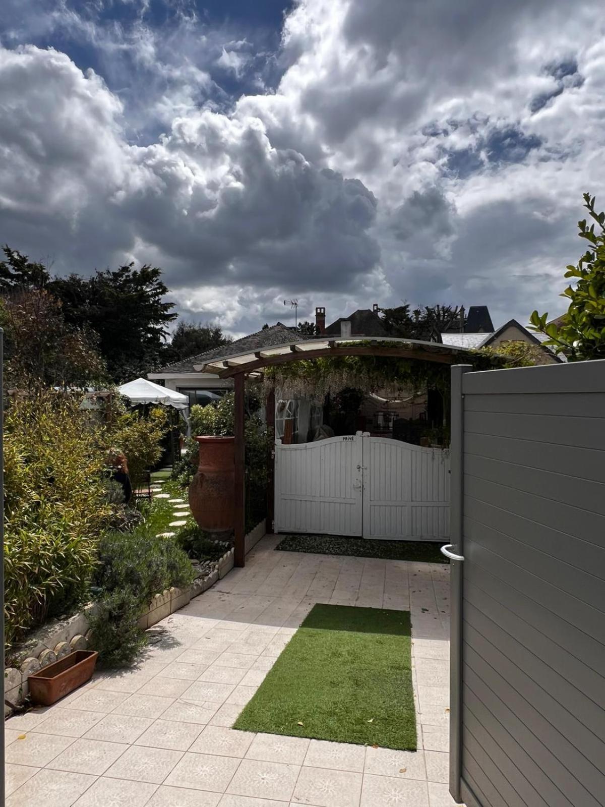 Villa Un Coin Paisible En Front De Mer Ouistreham Exterior foto